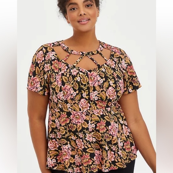 Torrid Floral Peplum style blouse size 0 / L NWT - Picture 4 of 6